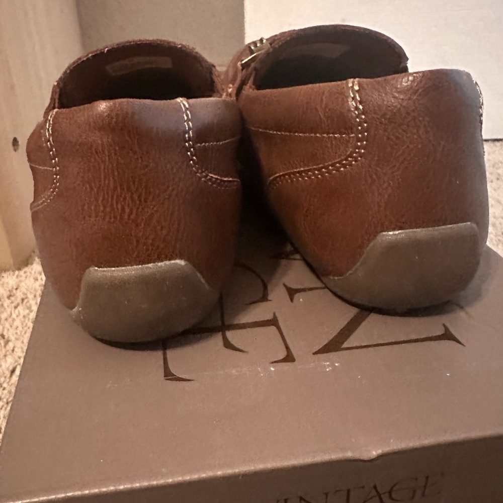 Crown Vintage Boy’s loafers- Brown - Size 4Y - Picture 4 of 7